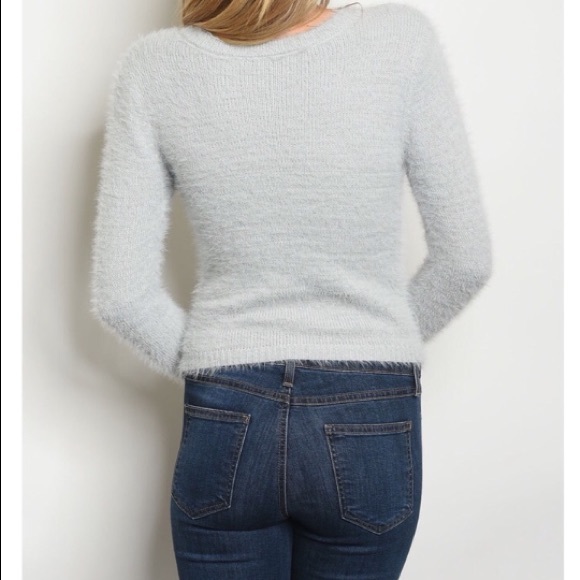 🎉HOST PICK🎉NWT Fuzzy Soft Pullover Sweater - Picture 3 of 3